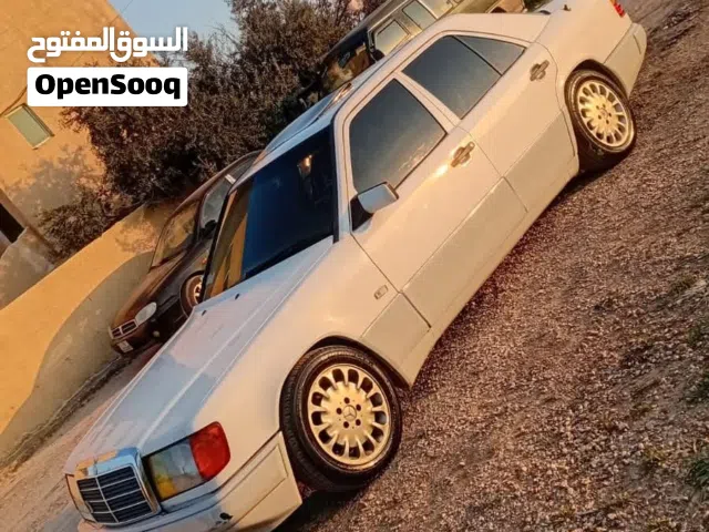 1988 Mercedes Benz E-Class E 200