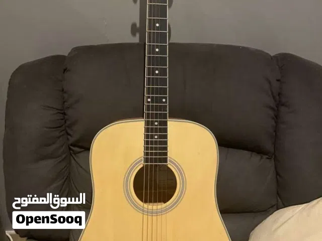 بيع سريع جيتار مستعمل فيه كسر جدا بسيط  :  SD104 SX SD104 Dreadnought Acoustic Guitar