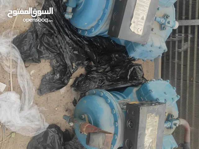 كمبروسرات ثلاجات مركزية ايطالي مستخدم نظيف على الشرط حجم 15 خيل والثاني حجم 15 خيل
