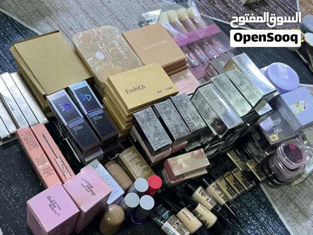 تصفية محل مكياج للبيع