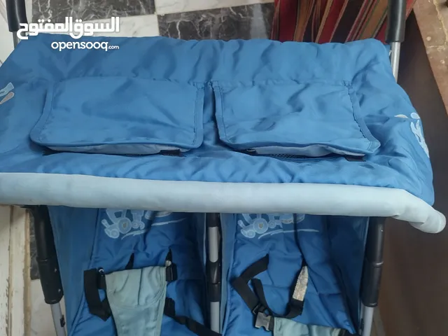 عربيه اطفال تؤام جراكو بحاله ممتازه