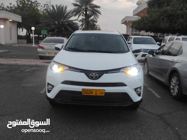 Toyota RAV 4 XLE in Al Dhahirah