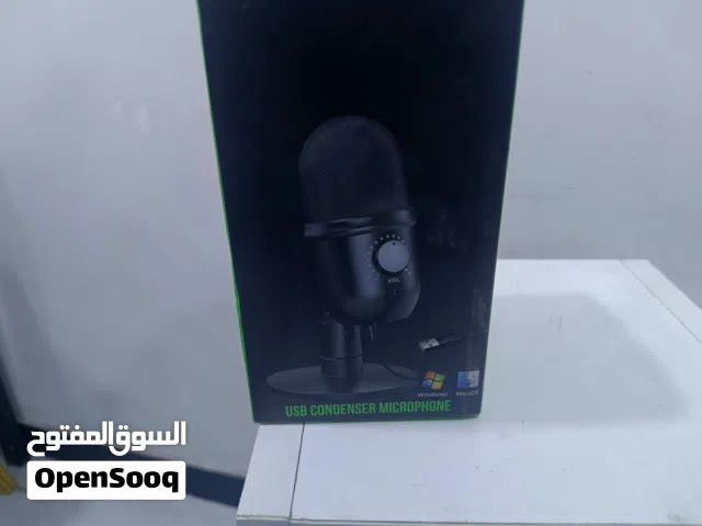 مايك نضيف.