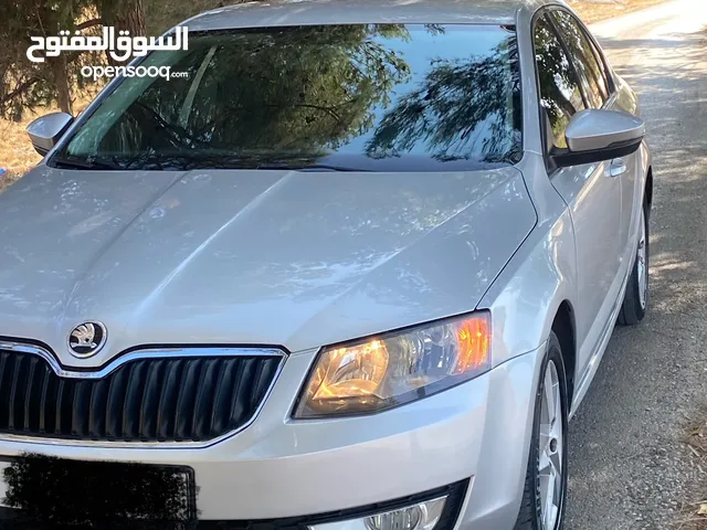 سكودا اوكتافيا ترخيص 2015 ترخيص ساري المفعول سياره نظيفه افحص وين بدك