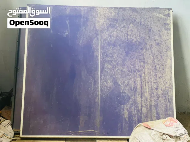 منضده متروكه منضده فقط بدون اي شي جديده رقم الهاتف