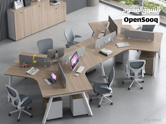 تنفيذ أعمال المكاتب والكراسي