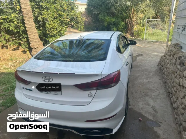 Used Hyundai Elantra in Baghdad
