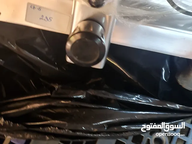 معدات وادوات تشغيل للمطاعم والمخابز