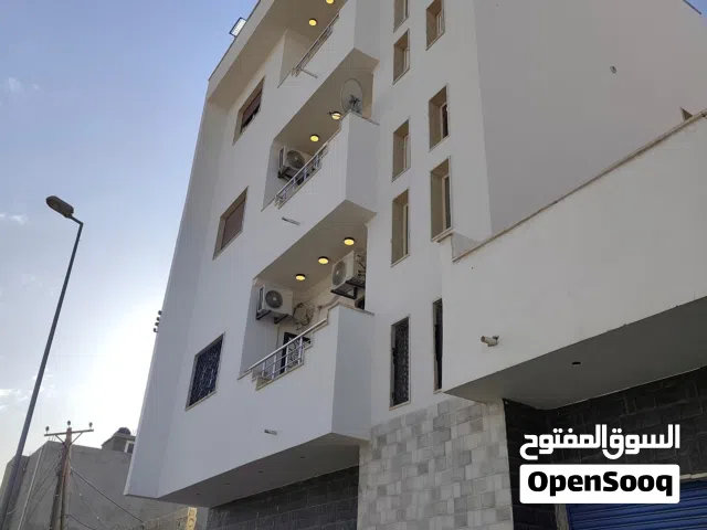 عمارة سكنية وتجارية للبيع
