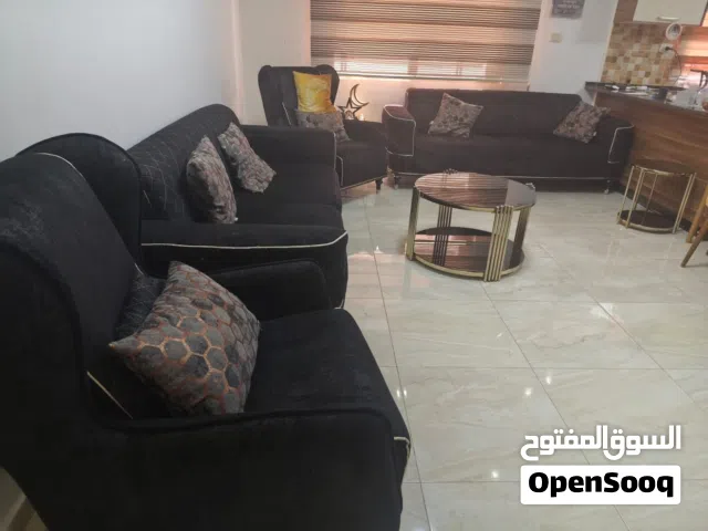 طقم كنابيات بحالة ممتازة للبيع