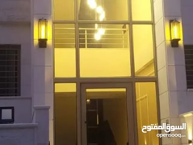 195m2 4 Bedrooms Apartments for Sale in Irbid Al Rahebat Al Wardiah