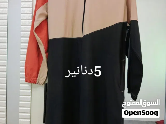 ملابس ستاتي متنوعه الاسعار موجوده في الصوره قابل للتفاوض بحاله ممتازه جدا جديده