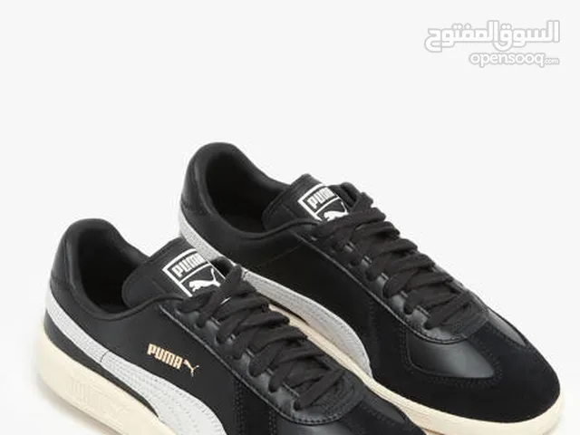 Puma Army trainer black pristine “44” original