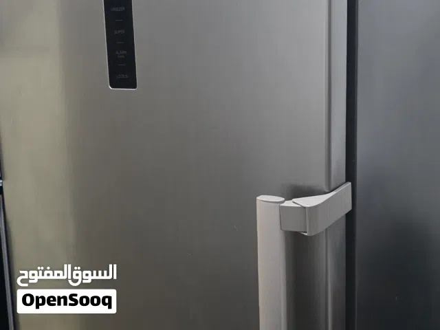 فريزر عامودي ونسا شبه جديد
