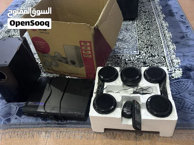 سماعه ال جي بكامل ملحقاتها