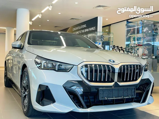 2023 بي ام دبليو الفئة 5 i5 eDrive40