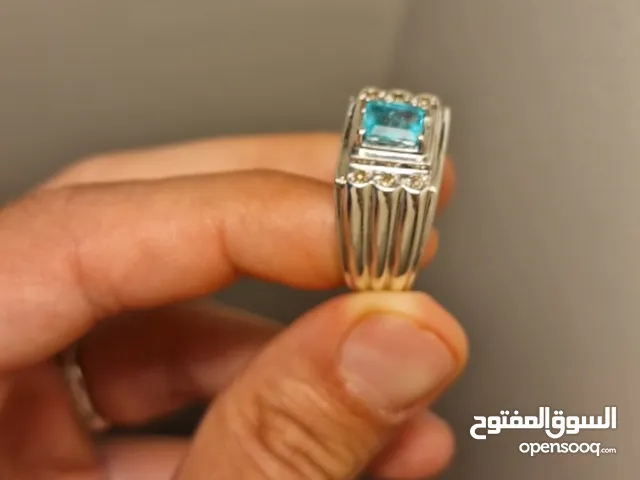 خاتم فضة مصنوع يدوياً بحجر زمرد كولومبي مع شهادة/ Silver Ring with certificated Colombian Emerald