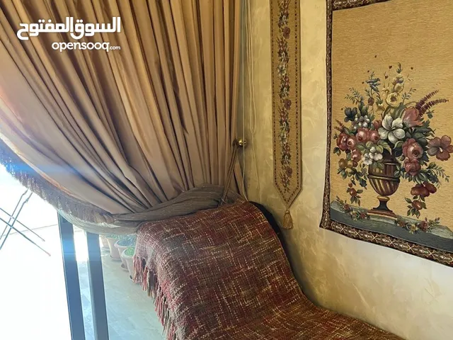 اثاث للبيع