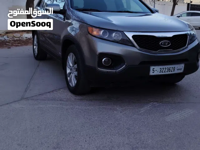 Used Kia Sorento in Tripoli