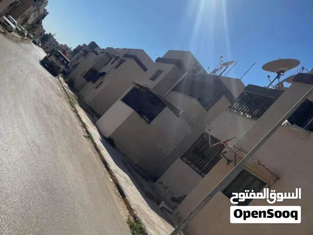 مطلوب شقق للبيع في عمارات قدح!من المالك