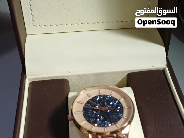 ساعة هوبلت جديدة نسائية ذهبية بحلقات بلاستيك زرقاء انيقة