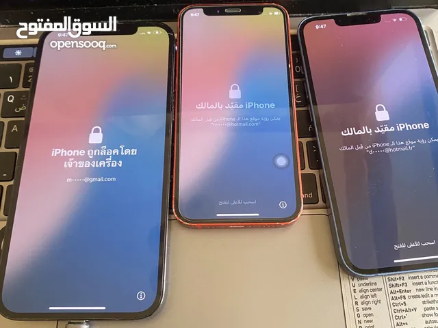 iPhones locked iCloud
