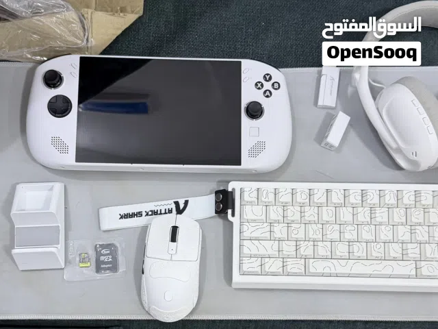 جهاز lenovo legion go s مفتوح العلبه مع كامل اكسسواراته