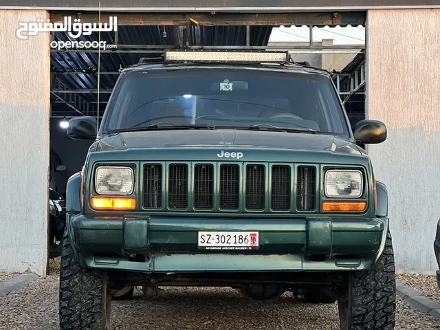 جيب شيروكي 2000