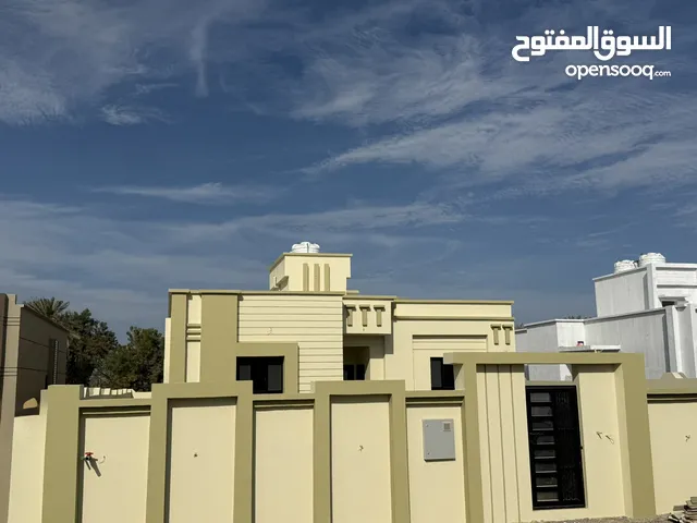 منزل للبيع في صحم / المرفع