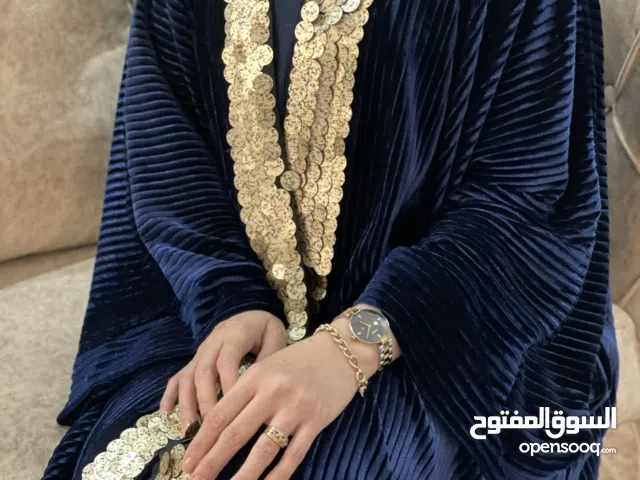 عباية مخمل