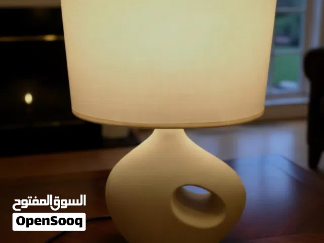 مصباح طاولة من هوم سنتر