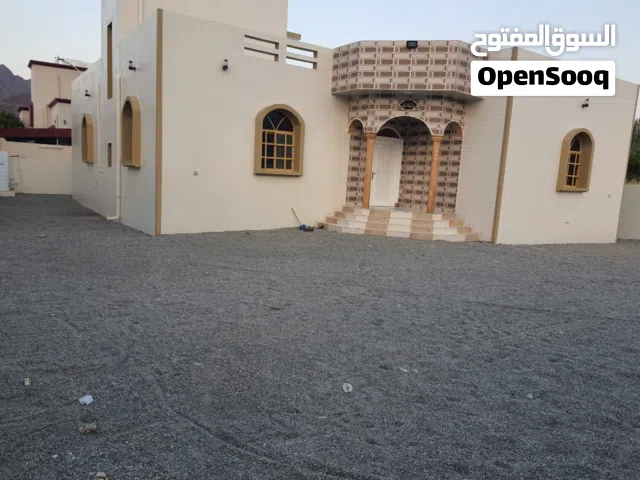 بيع منزل في ولاية الرستاق