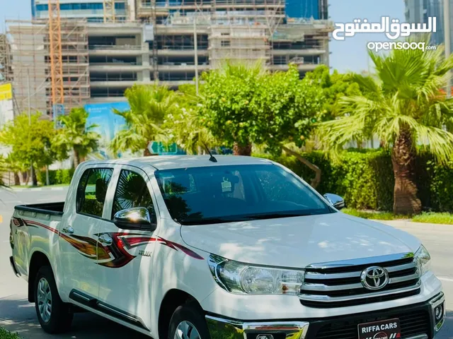 Toyota Hilux 2.7 VVTi Automatic PICKUP Double Cabin Year-2021 FULLY AGENT MAINTAINED.ZERO ACCIDENT