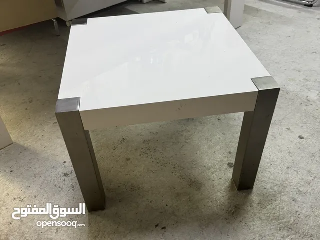 Sadie table size: 60x60x46