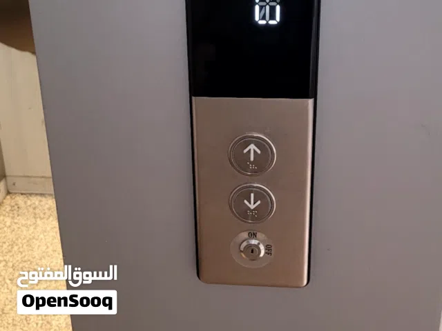 توفير جميع قطع انواع المصاعد الكهربائيه وعقود الصيانه والتركيب والتوريد