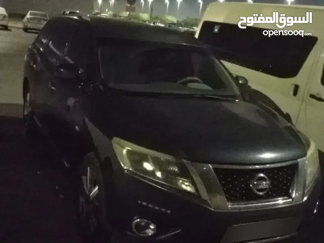 Used Nissan Pathfinder in Abu Dhabi