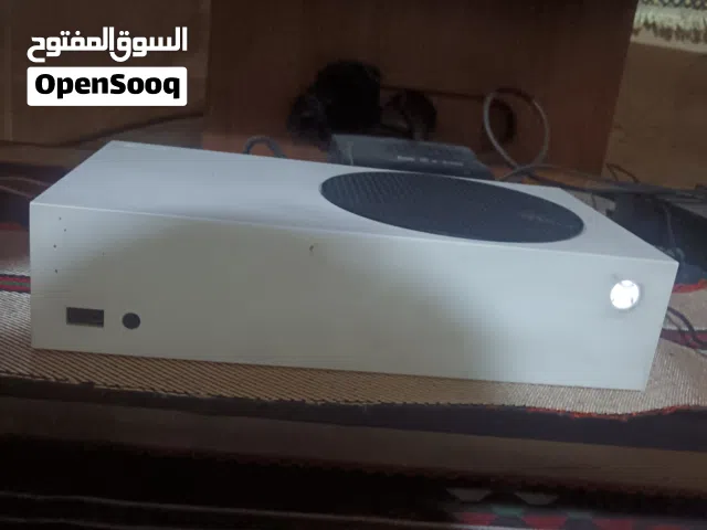 Xbox سريس اس جديد صارلي 4 اشهر من  اخذته ذاكره 512