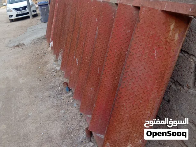درج حديد جاهز للنصب للبناء او طابق ثاني