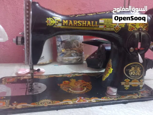 مكينه خياطه نضيفه للبيع خياطها كلش حلو وسريعه ونضيفه المكينه ماتعبانه