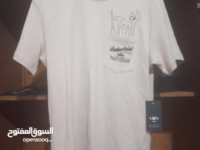 تيشيرت صيفي ماركة النصر اصلي ولة جيب جديد بالتيكيت بتاع بلدة وجالي من برة مصر وعلية السعر بتاع بلدة