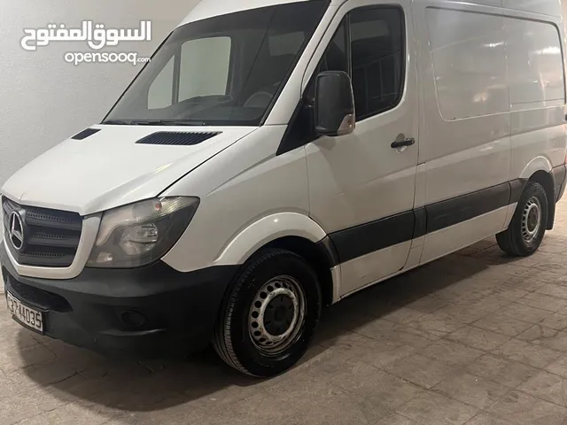 فان مرسيديس سبرنتر موديل 2015 KA 316 لون أبيض للبيع