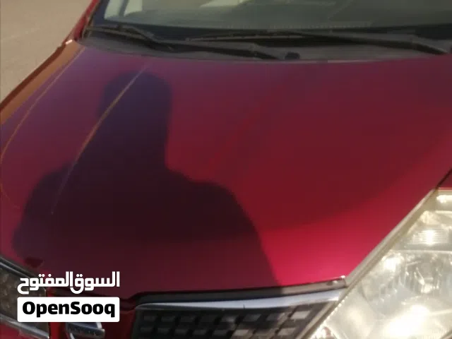 2008 نيسان تيدا