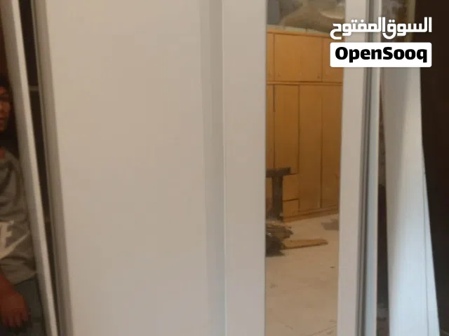 غرفة نوم مفرد. ونص بسعر لقطة