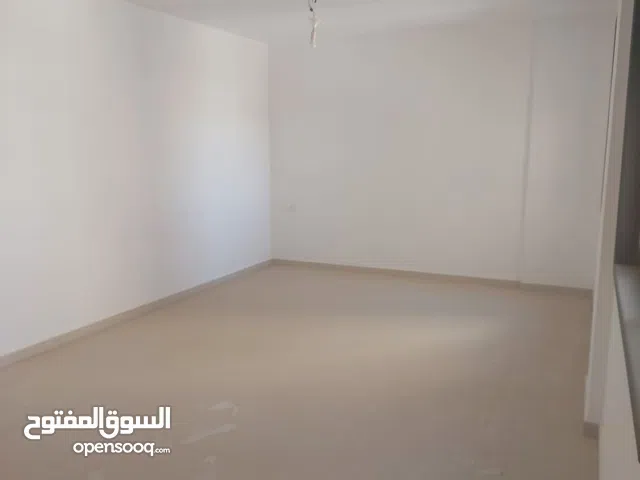 120 m2 3 Bedrooms Apartments for Rent in Ramallah and Al-Bireh Beitunia