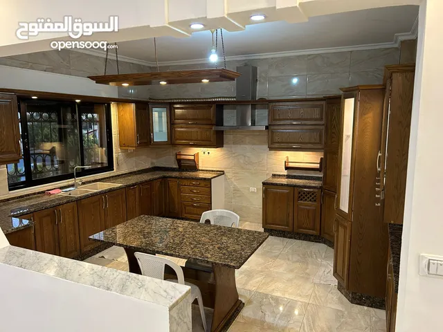 200 m2 3 Bedrooms Apartments for Sale in Amman Marj El Hamam