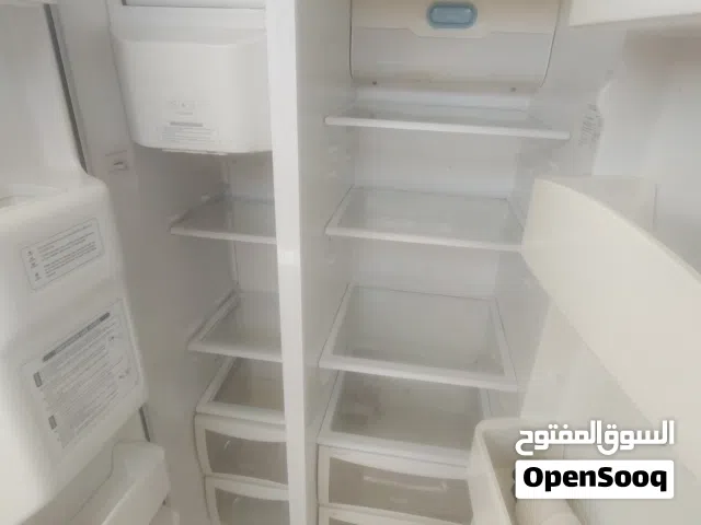 ثلاجه للبيع تشتغل بس ما تبرد