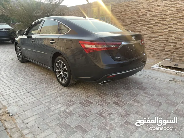 Used Toyota Avalon in Sharjah