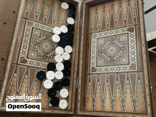 لعبة طاولة الاربيسك والصدف