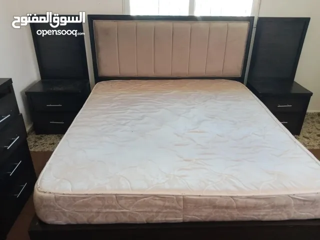 غرفة نوم لاتيه تفصيل للبيع إستعمال سنة واحده فقط ، الشراء للجادين