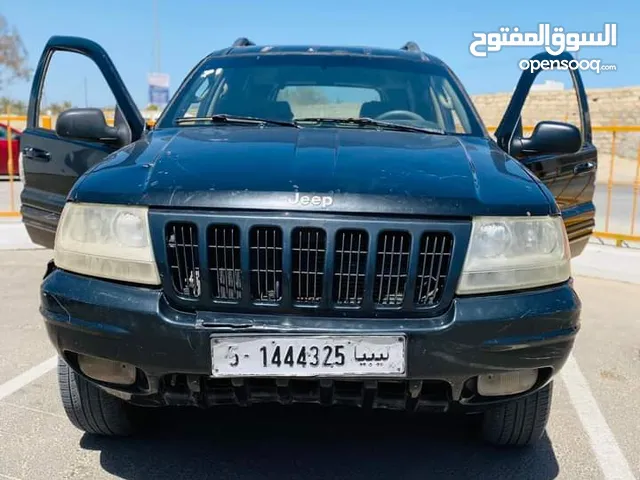 Jeep Grand Cherokee 2004 in Tripoli